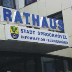 Einzelbuchstaben mit LED-Beleuchtungund Lichttransparent aus Alu.